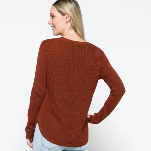 RD Style Josslyn V Neck Sweater - Picture 6 of 10